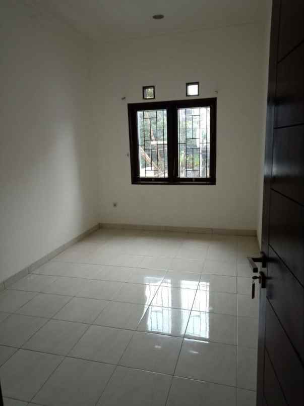 dijual asetnya saja rumah kost sarijadi bandung