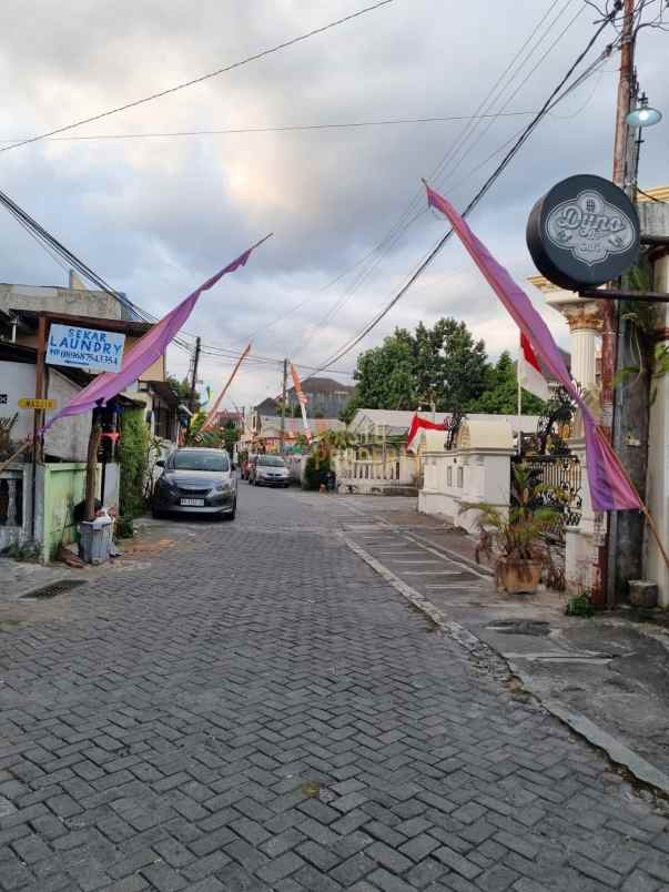 dijual cepat hotel bintang 1 di belakang amplaz