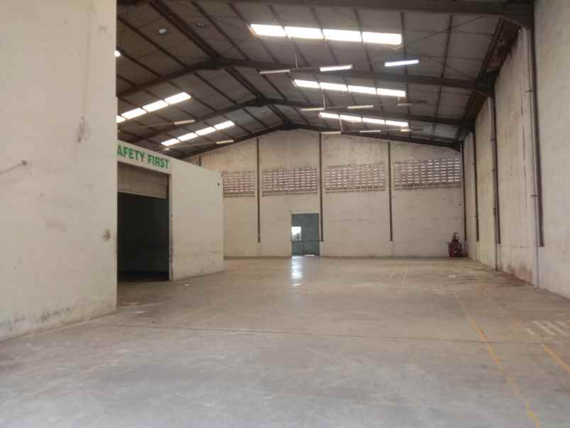 dijual gudang bagus strategis jababeka cikarang