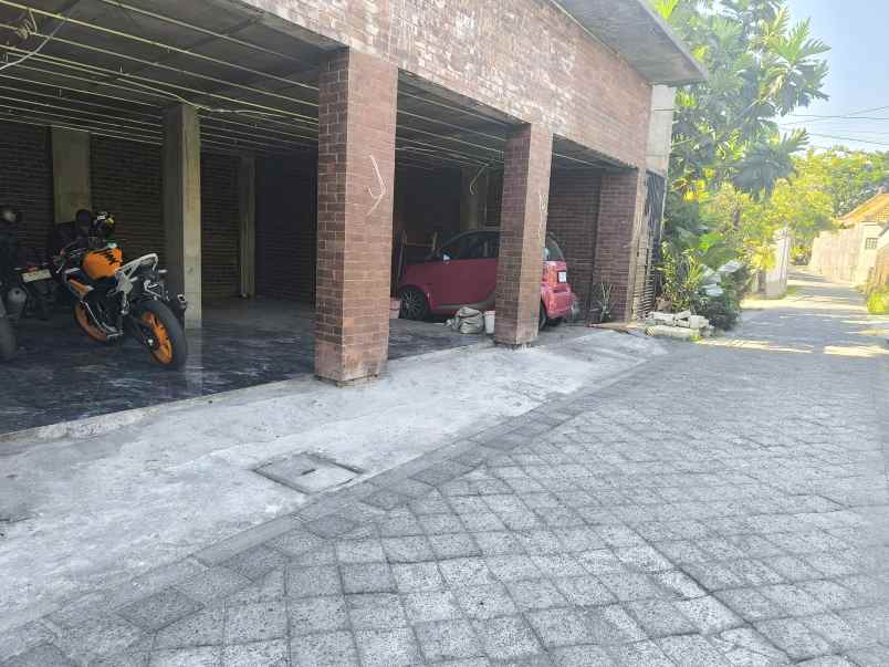 dijual guest house lokasi canggu brawa