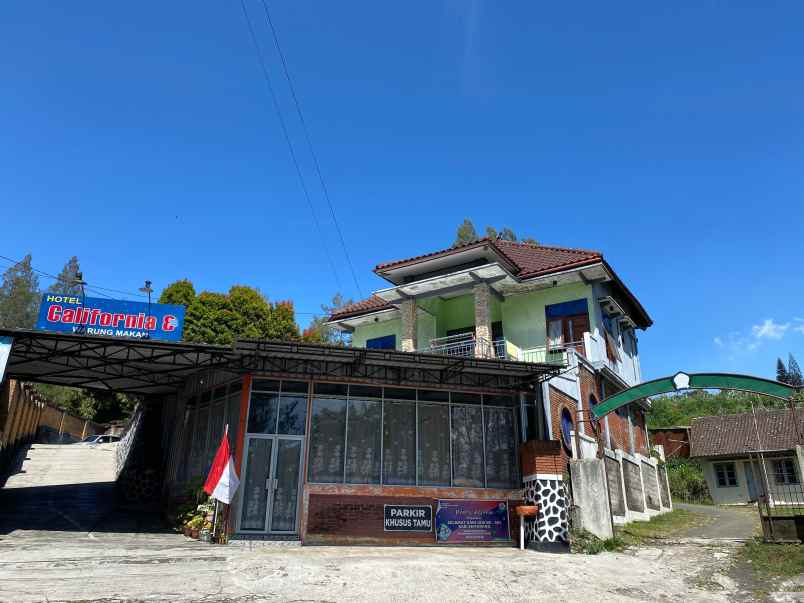 dijual hotel dan rumah