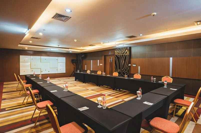 dijual hotel melawai kec kebayoran baru