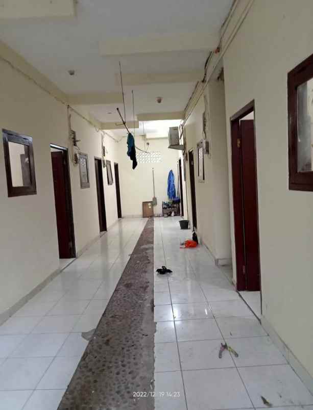 dijual kost 30 kamar dekat unpam