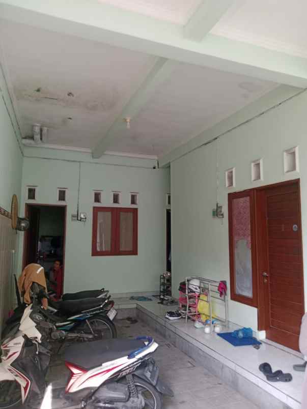 dijual kost jalan puputan baru