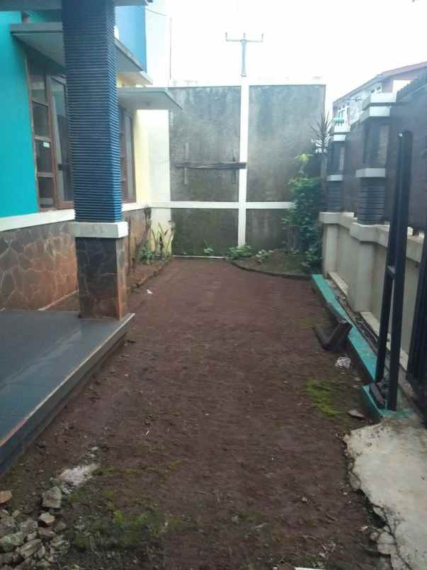 dijual kost jl hegarmanah