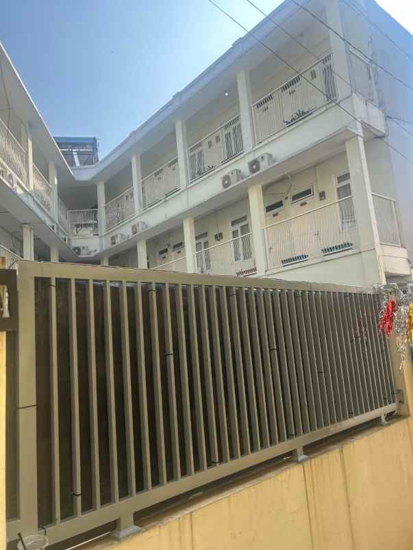 dijual kost jl mangga besar
