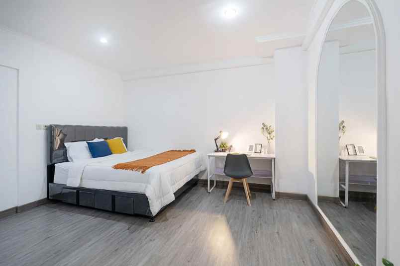 dijual kost jl surya sumantri