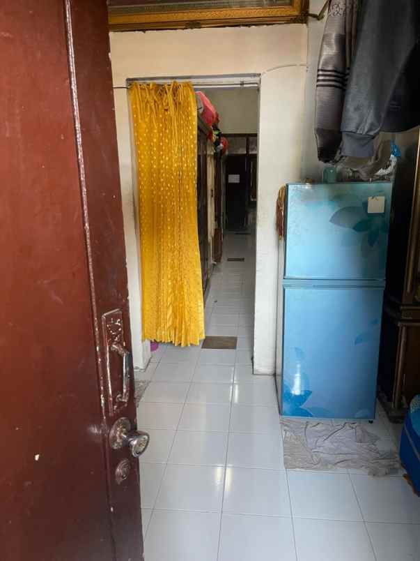 dijual kost kranggan kec bubutan surabaya