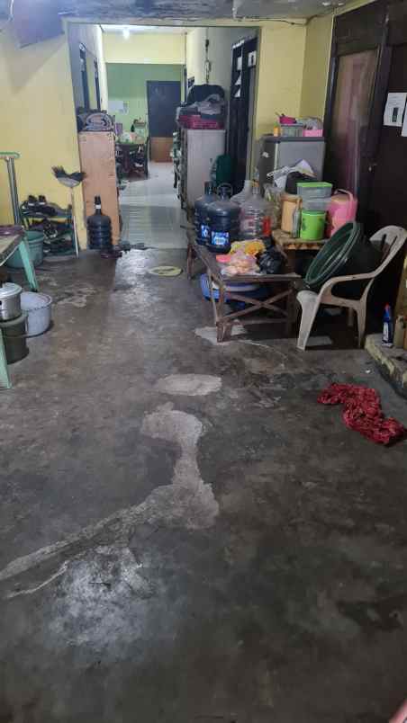 dijual kost menanggal