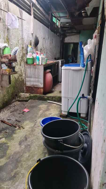 dijual kost menanggal