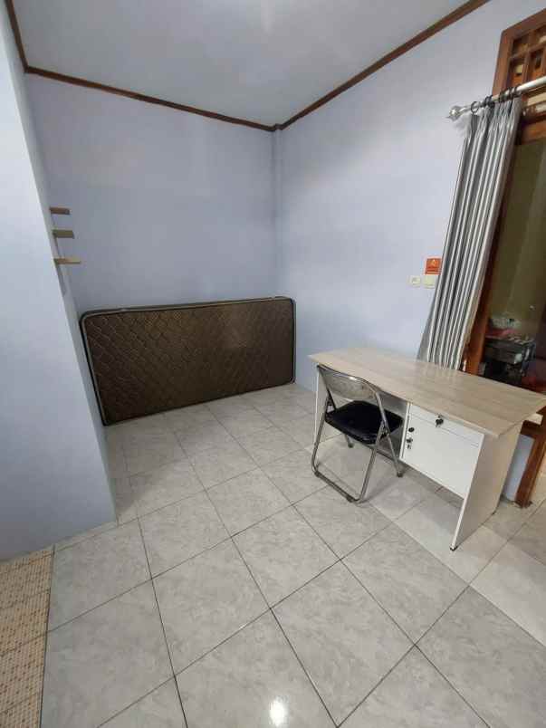 dijual kost ngangkruk sardonoharjo