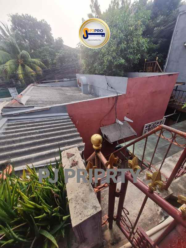 dijual kost pasar minggu