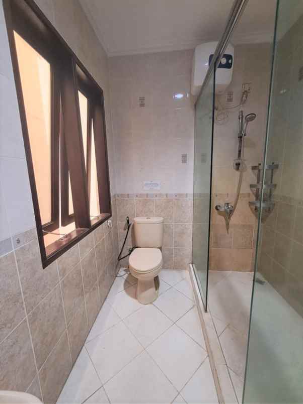 dijual kost pulomas kayu putih pulo