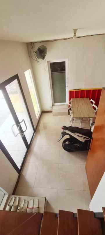 dijual ruko dan rumah 2 lantai di kebagusan