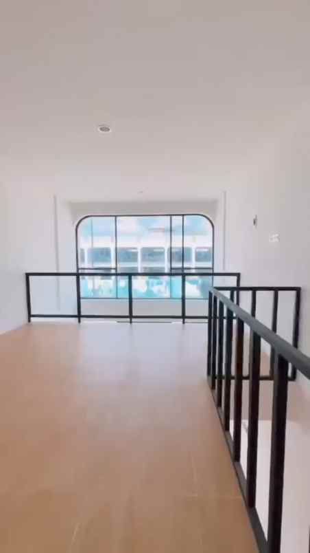 dijual ruko gudang kantor jalan metro tanjung bunga
