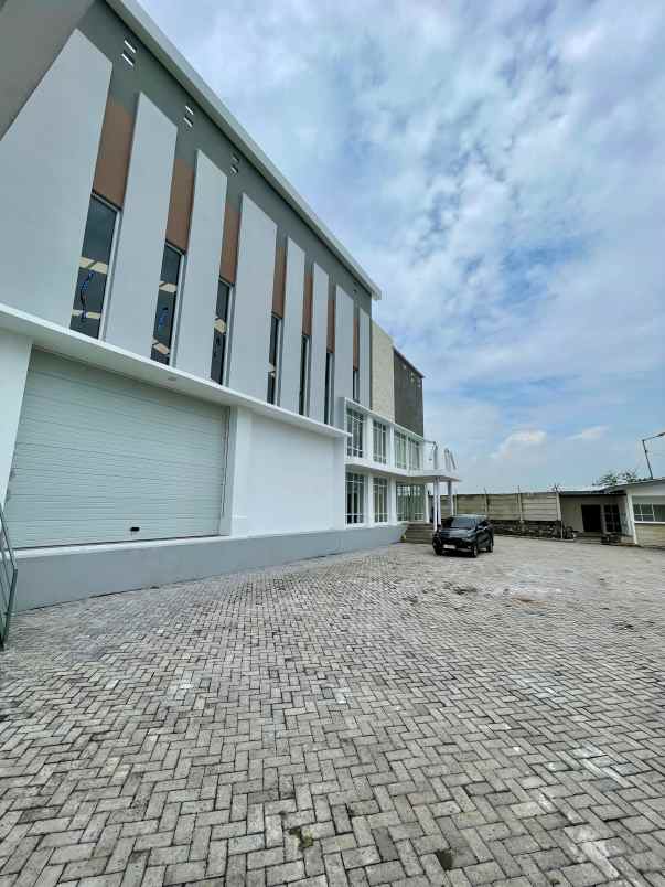 dijual ruko gudang kantor medureso kec dawar