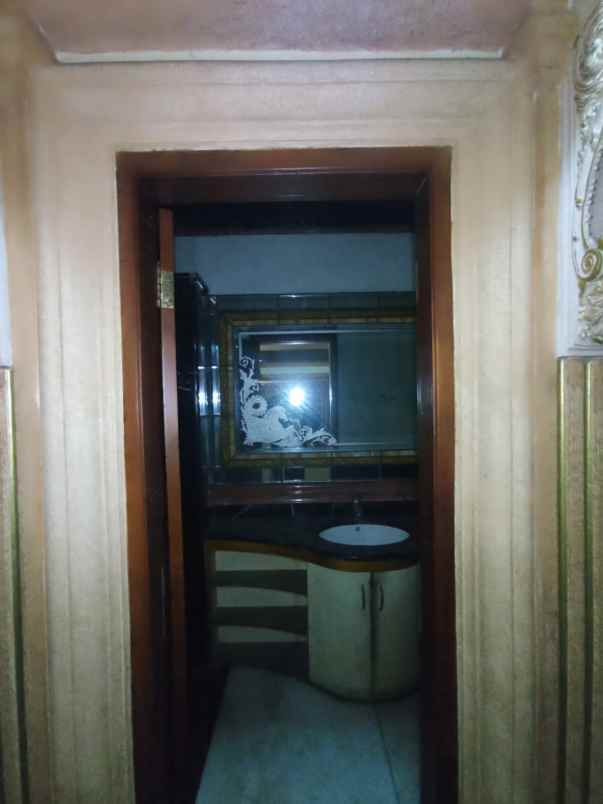 dijual ruko strategis di panglima sudirman