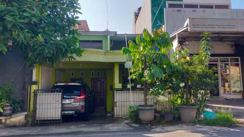 dijual rumah 2 lantai di rasamala banyumanik semarang