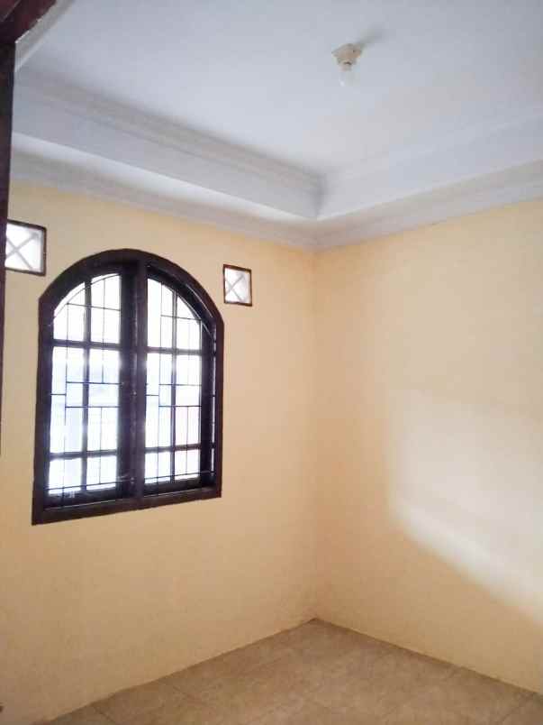dijual rumah alinda kencana 1 bekasi