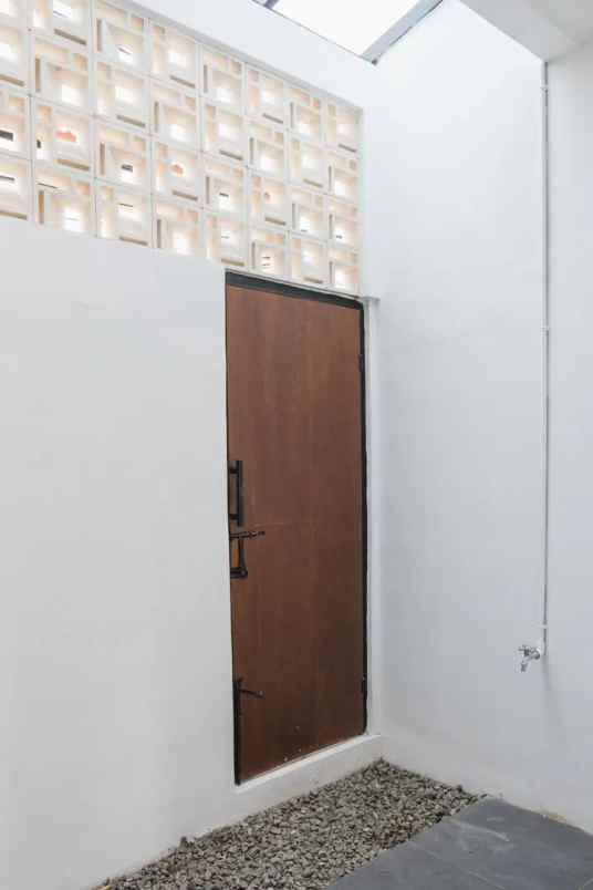 dijual rumah antapani