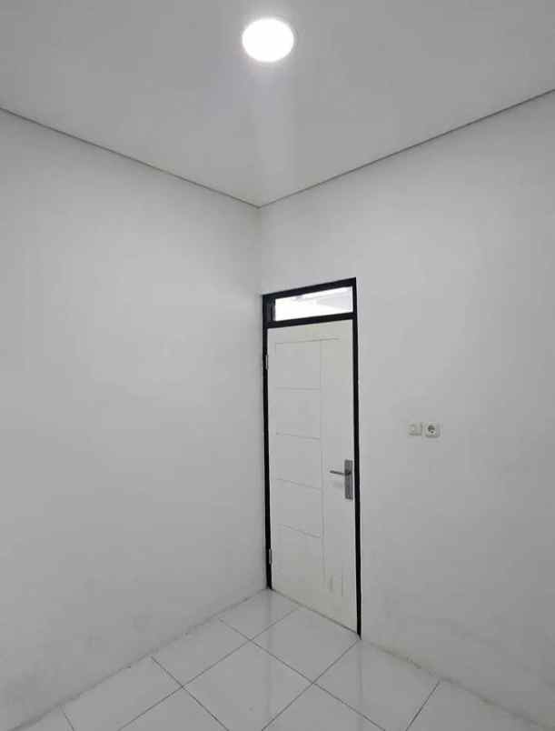 dijual rumah arcamanik