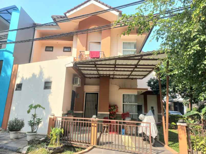 dijual rumah asri di sentul city