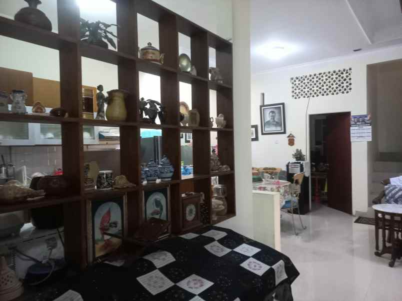 dijual rumah asri di sentul city