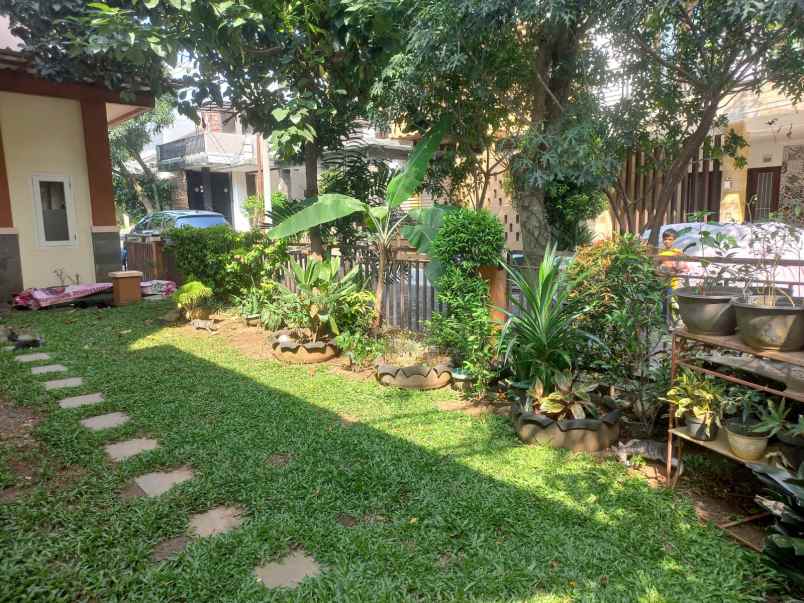 dijual rumah asri di sentul city