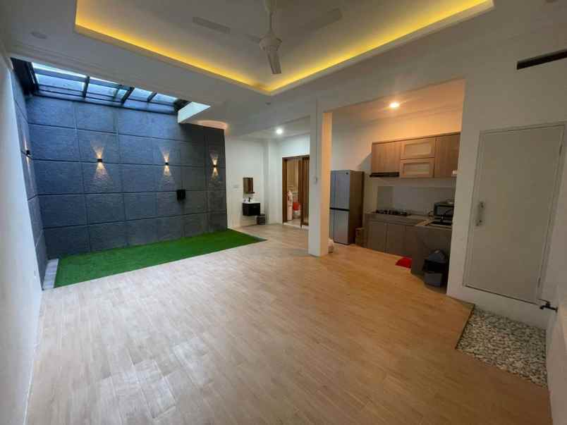 dijual rumah awiligar