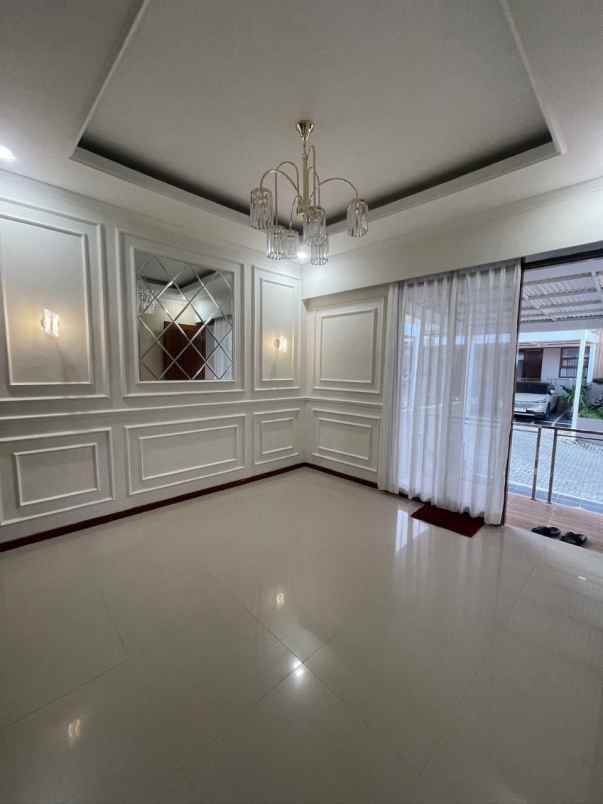 dijual rumah awiligar
