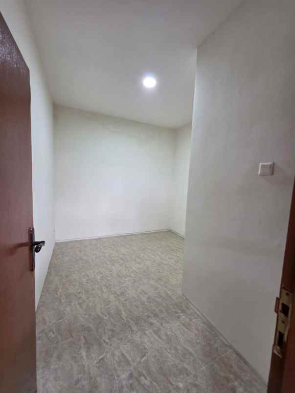 dijual rumah babatan pantai utara