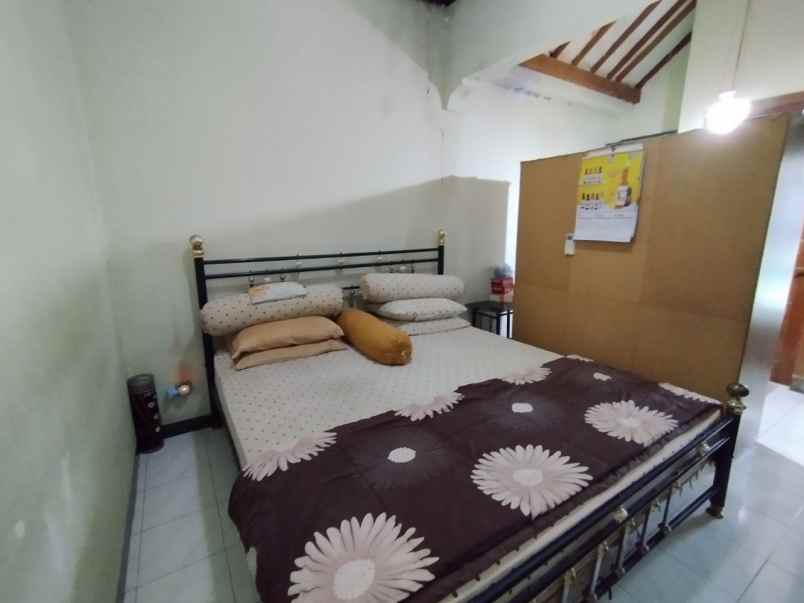 dijual rumah banjarsari surakarta