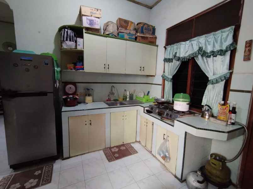 dijual rumah banjarsari surakarta