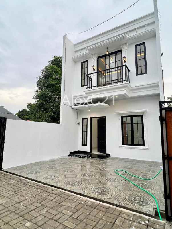 dijual rumah baru di cipedak jagakarsa jakarta selatan