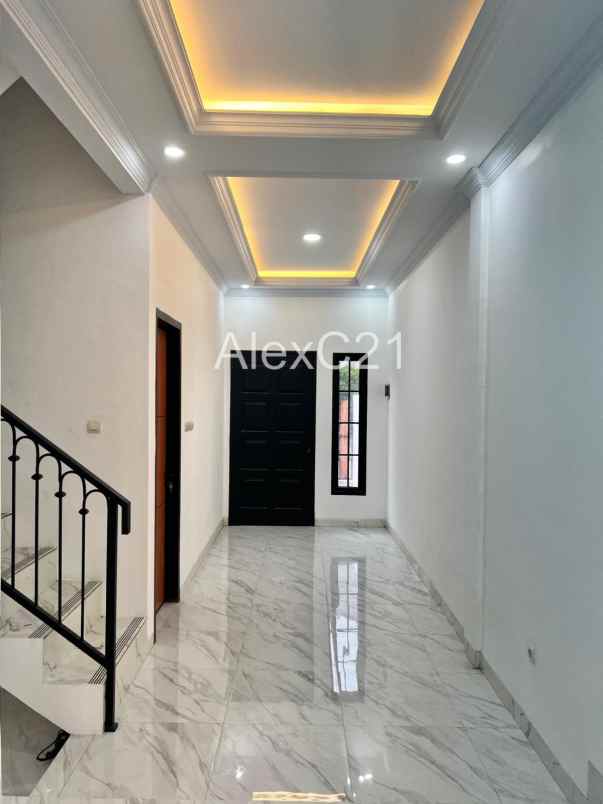 dijual rumah baru di cipedak jagakarsa jakarta selatan