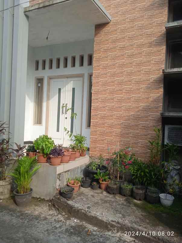 dijual rumah baru ditengah kota karawang