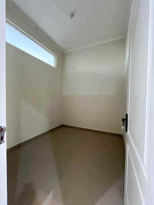 dijual rumah baru siap huni lokasi perumahan tidar