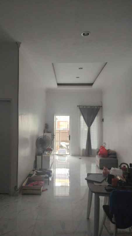 dijual rumah bcs kelapa gading