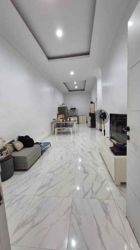 dijual rumah bcs kelapa gading