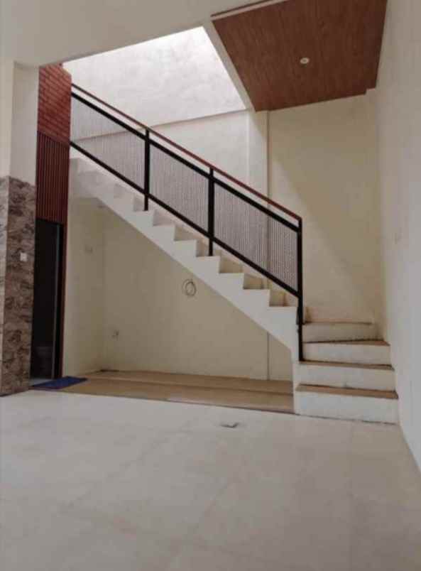 dijual rumah beji beji depok