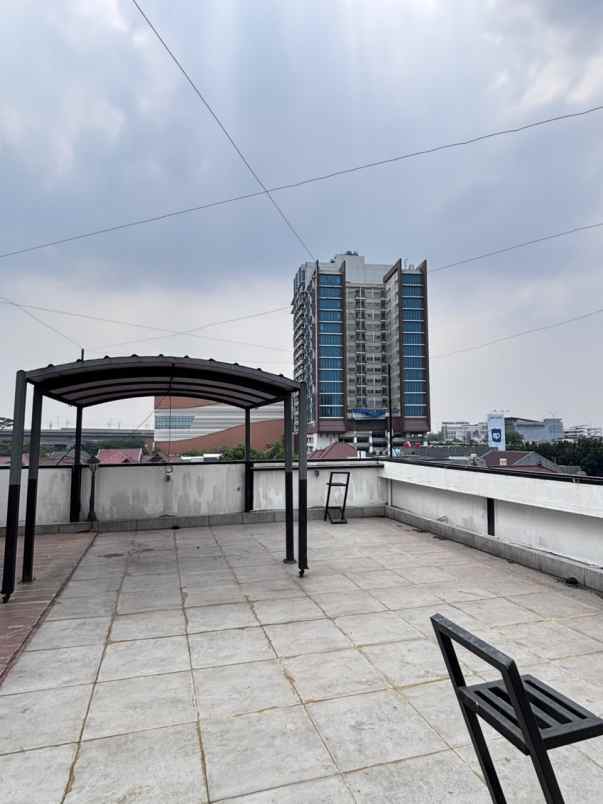 dijual rumah bekasi selatan