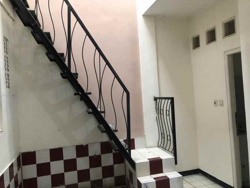 dijual rumah bintara