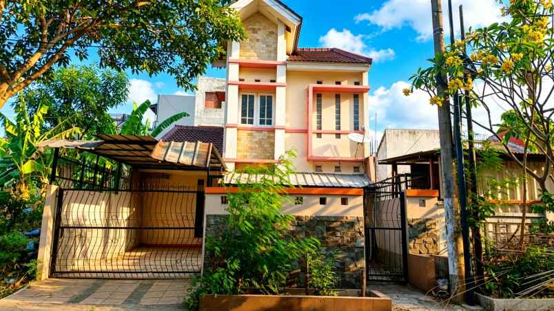 dijual rumah bintara
