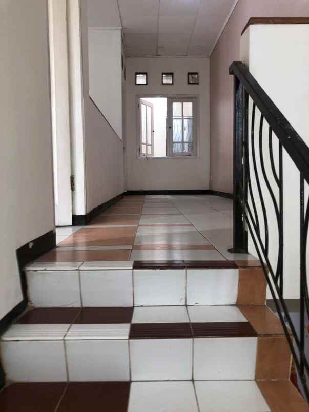 dijual rumah bintara