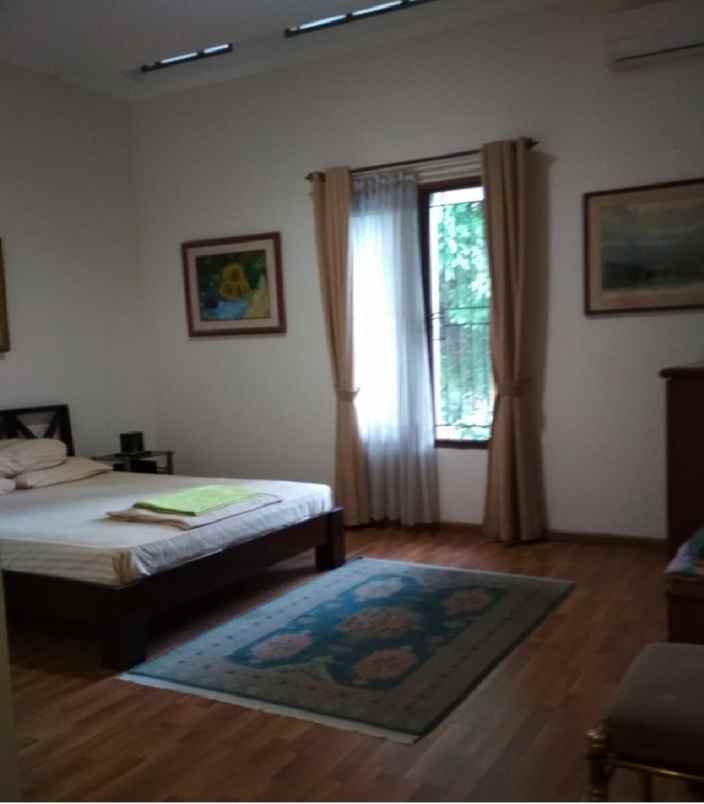 dijual rumah bintaro sektor 9