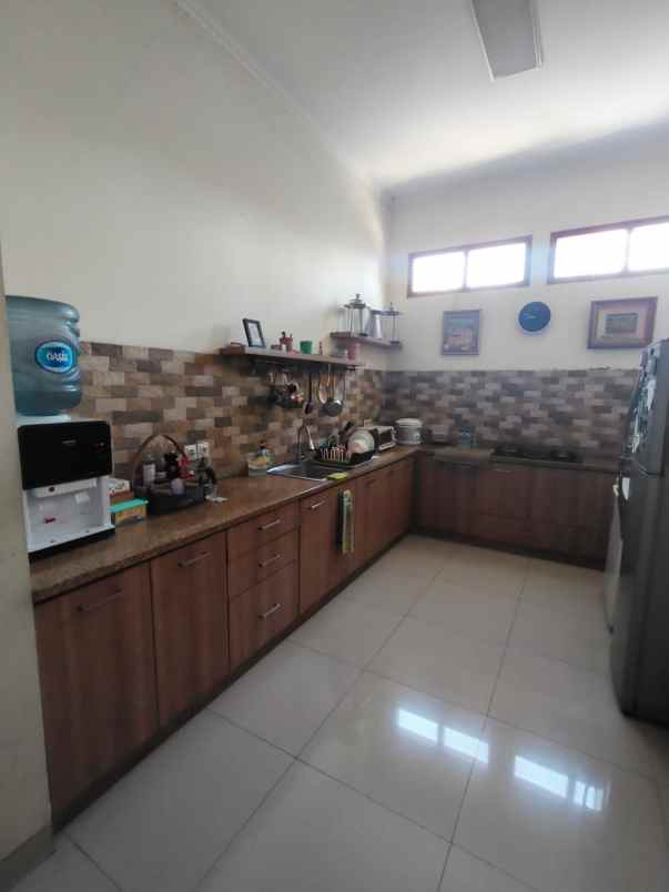dijual rumah bintaro sektor 9