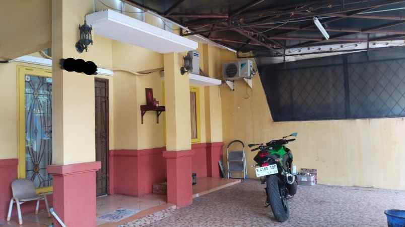 dijual rumah boulevard hijau