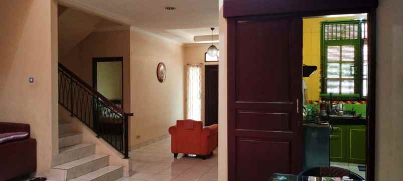 dijual rumah boulevard hijau regency