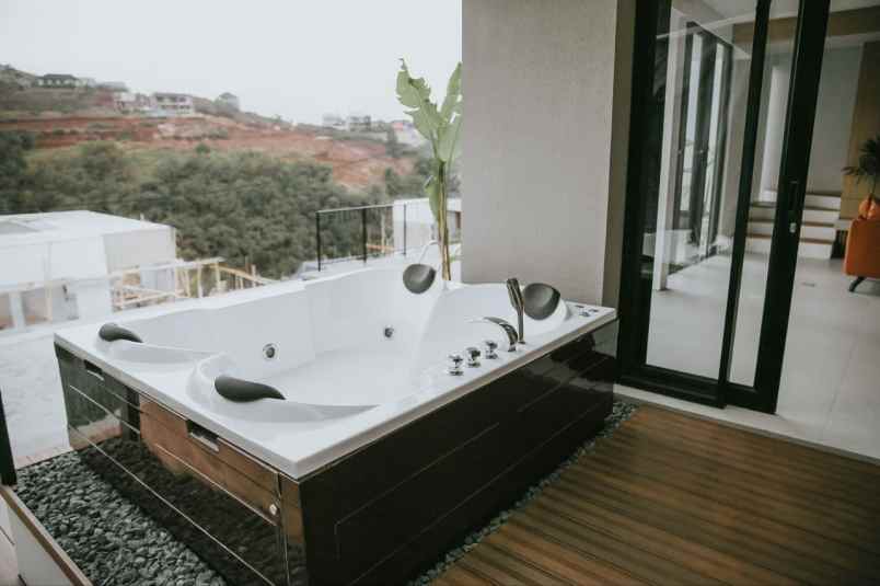 dijual rumah bukit pakar tikur