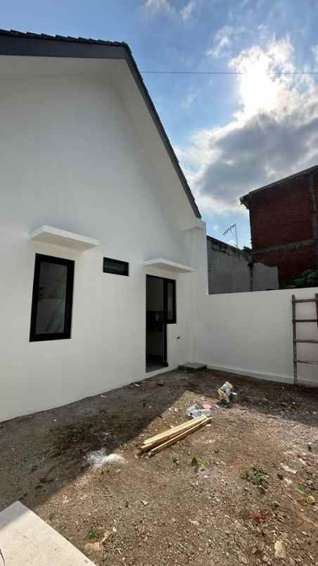 dijual rumah bumi mondoroko raya